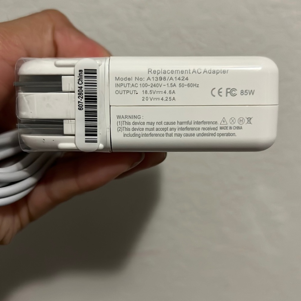 Adapter charger for Mac book pro 15 2012-2015